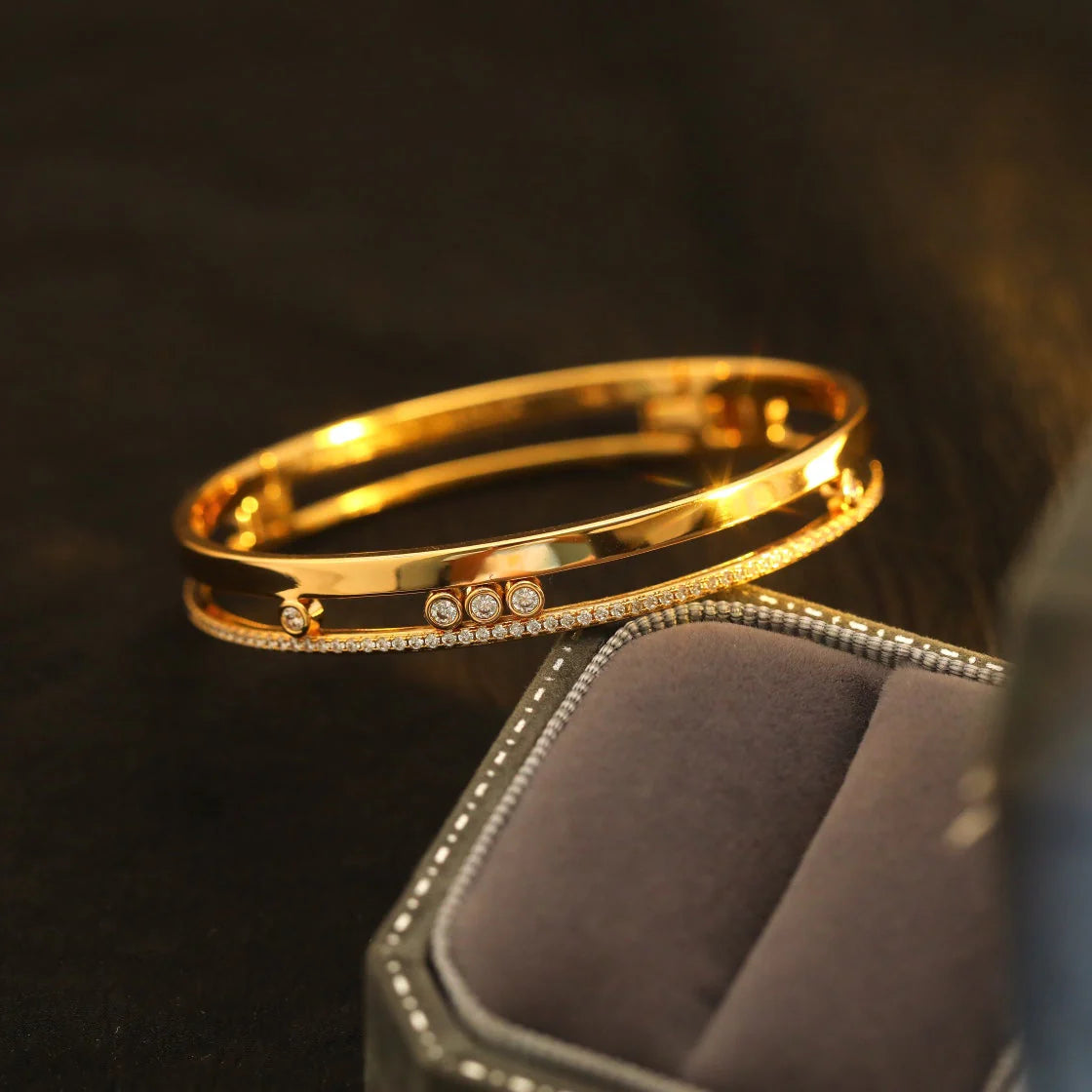[Garvey]Move Romane Diamond Bangle Bracelet