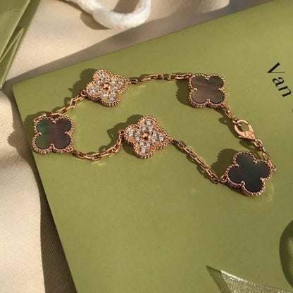 [Garvey ] CLOVER 5 MOTIF GRAY MOP BRACELET COLLECTION