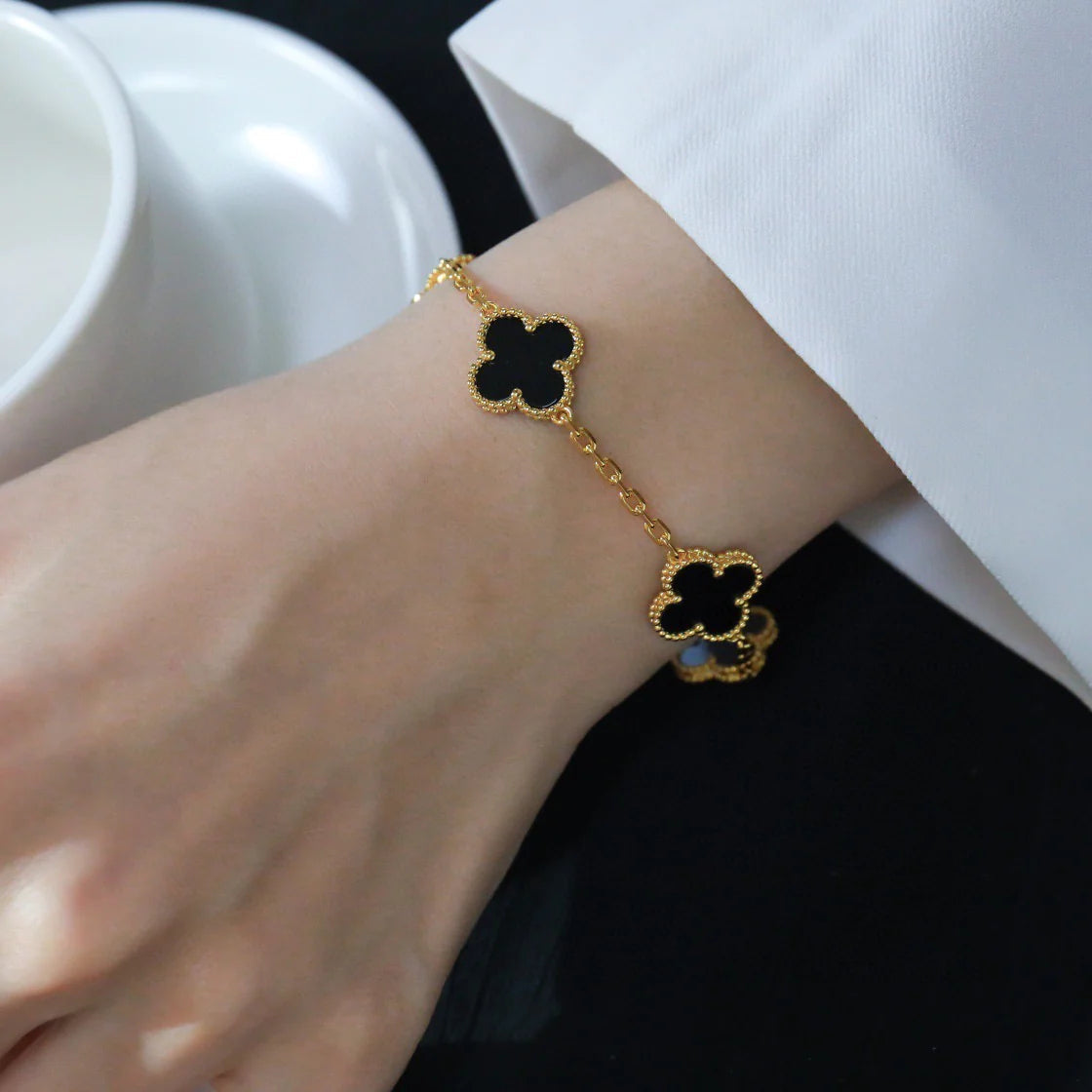 [Garvey ] CLOVER 5 MOTIF ONYXS BRACELET COLLECTION