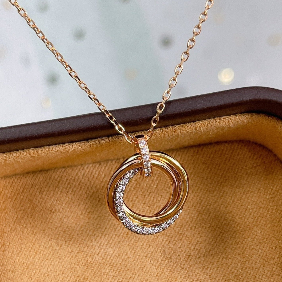 [Garvey ]TRINITY NECKLACE SILVER GOLD PINK GOLD DIAMONDS