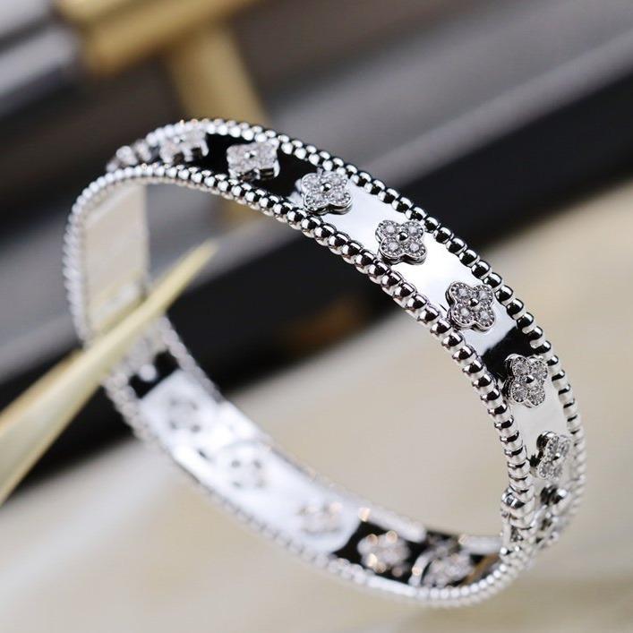 [Garvey ]CLOVER BRACELET 8MM DIAMONDS