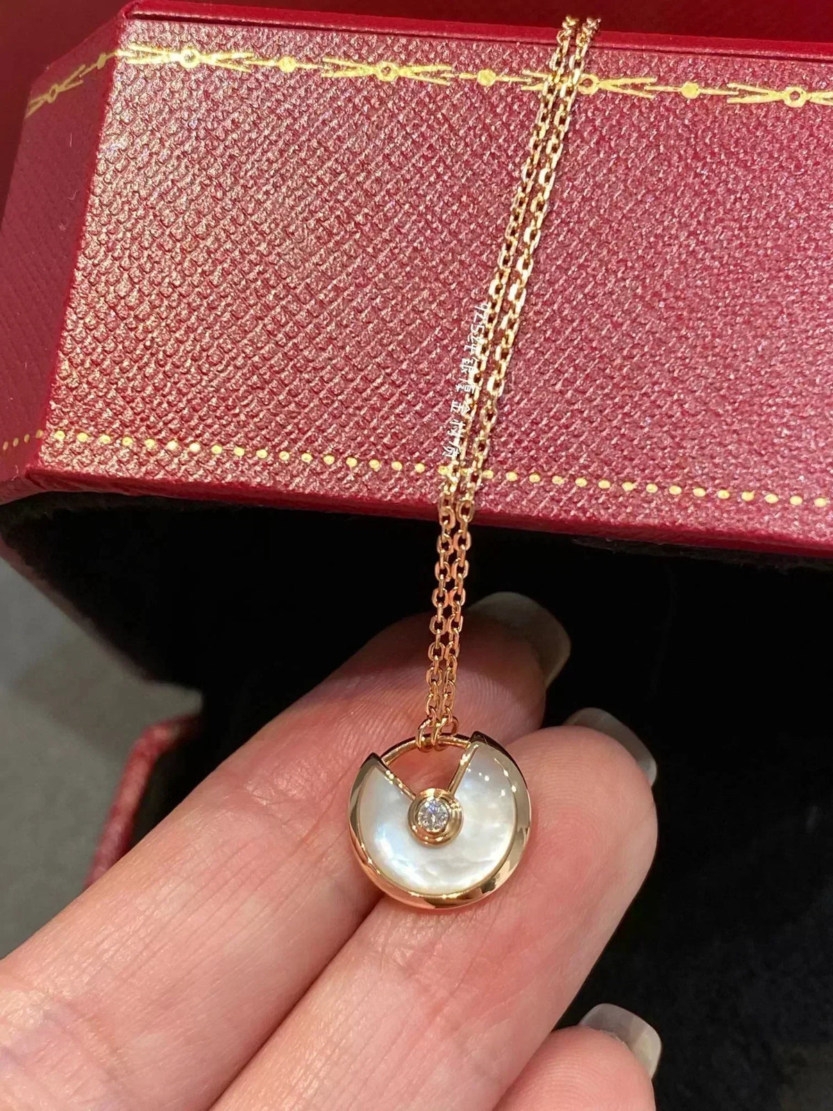 [Garvey ]AMULETTE ROSE GOLD MOP NECKLACE