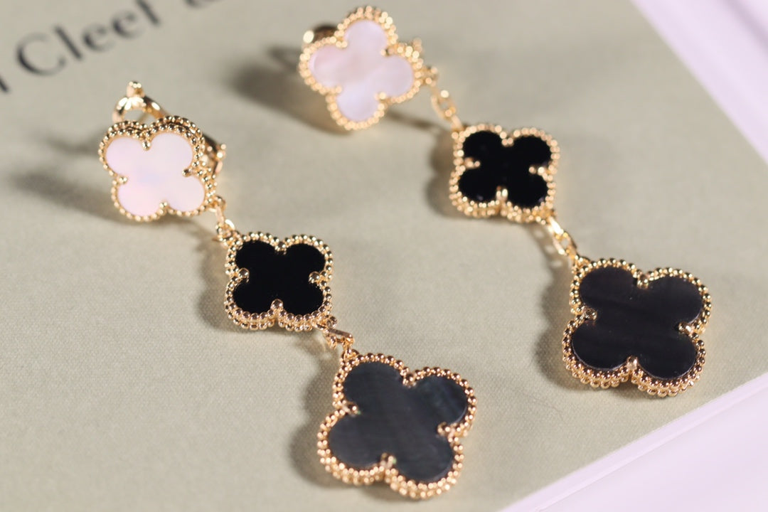 [Garvey ]CLOVER EARRINGS GOLD ONYX MOP 3 MOTIF