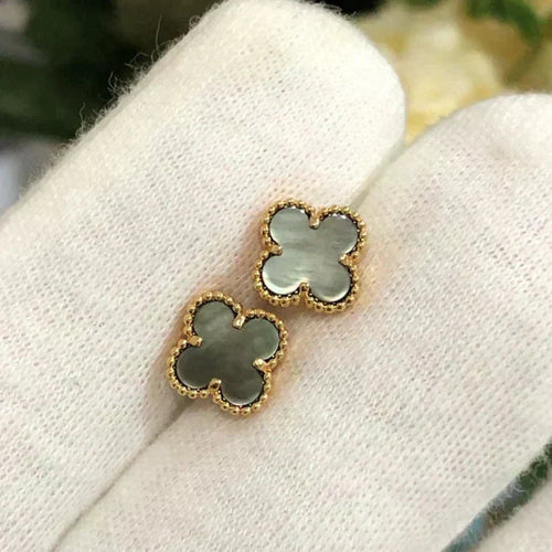 [Garvey ]CLOVER MINI 9.5MM GRAY MOP EARRINGS