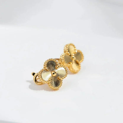 [Garvey ]CLOVER MEDIUM 1 MOTIFS LASER EARRINGS