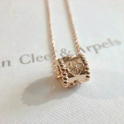 [Garvey]KALEIDOSCOPE PENDANT NECKLACE