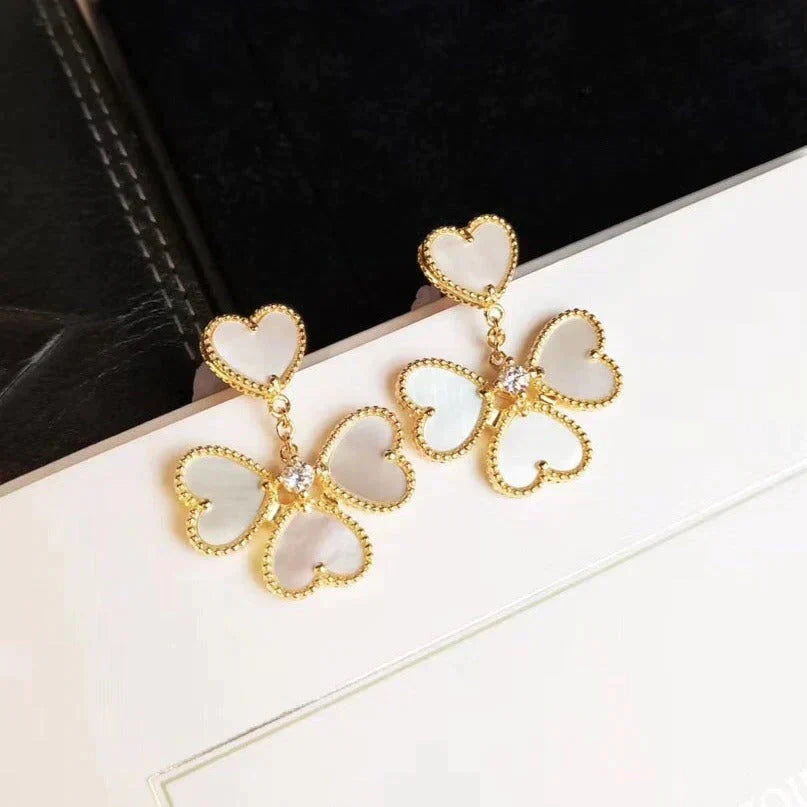 [Garvey ]CLOVER SWEET WHITE MOP EARRINGS