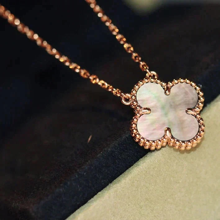 [Garvey ]CLOVER 15MM  GRAY MOTHER OF PEARL NECKLACE