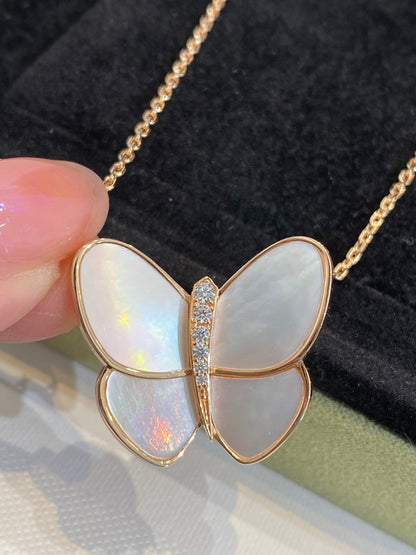 [Garvey ]BUTTERFLY GOLD MOP DIAMOND NECKLACE