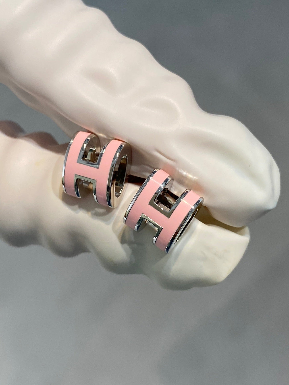 [Garvey ]MINI POP H SILVER EARRINGS PINK