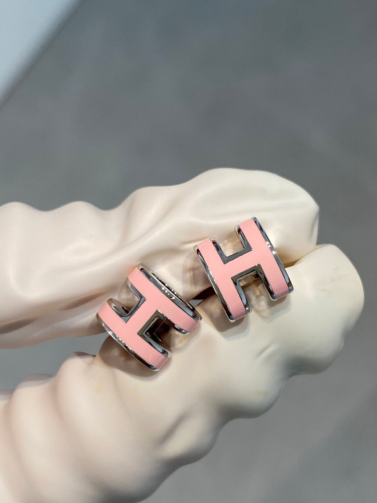 [Garvey ]MINI POP H SILVER EARRINGS PINK