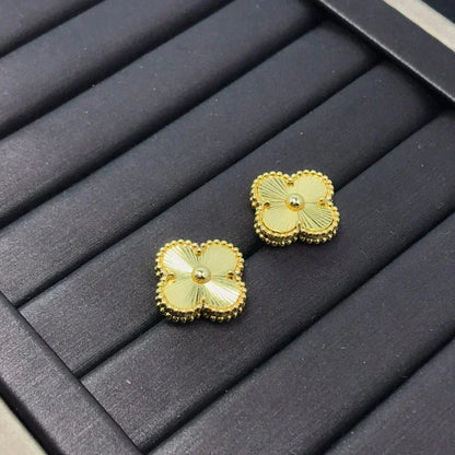 [Garvey ]CLOVER MINI 9.5MM LASER EARRINGS