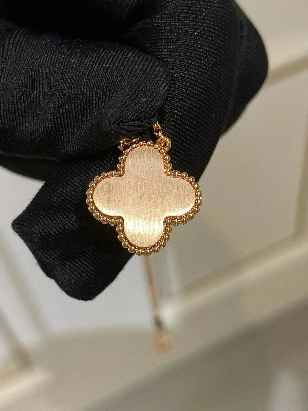 [Garvey ]CLOVER 15MM DIAMOND RHODONITE NECKLACE