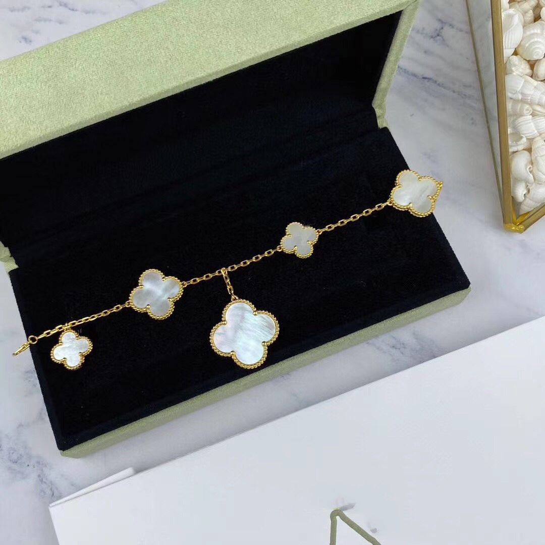 [Garvey ]MAGIC CLOVER MOP GOLD BRACELET 5 MOTIFS