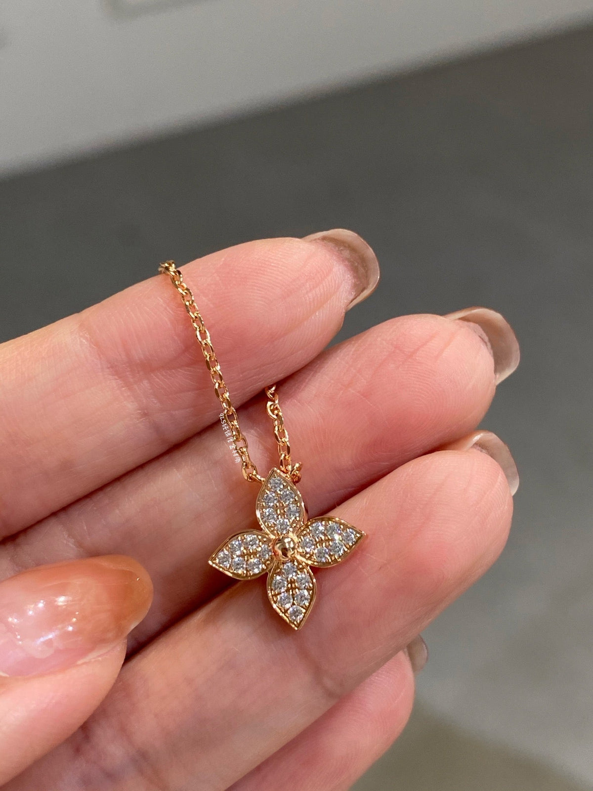 [Garvey ]STAR DIAMOND NECKALCE