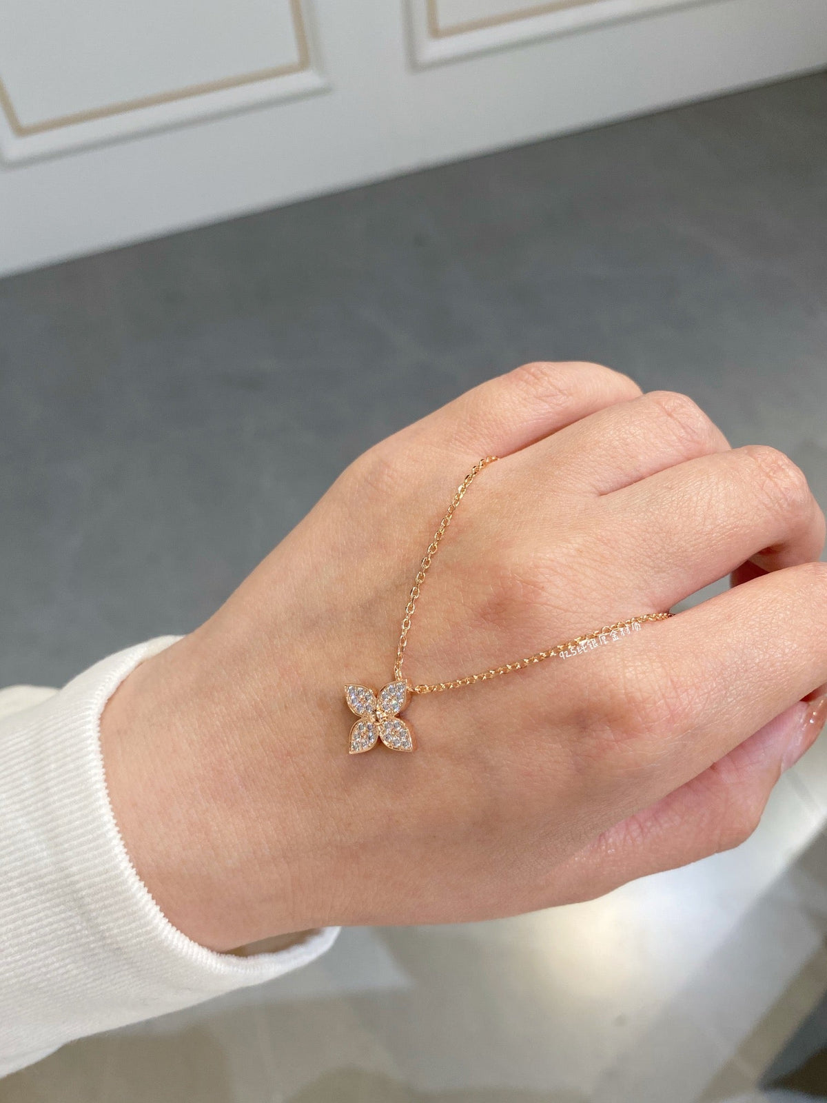 [Garvey ]STAR DIAMOND NECKALCE