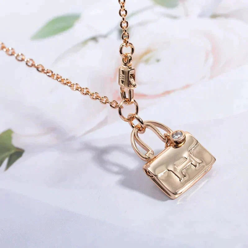 [Garvey ]AMULETTE PEDANT ROSE GOLD NECKLACE