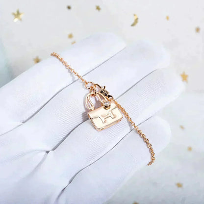 [Garvey ]AMULETTE PEDANT ROSE GOLD NECKLACE