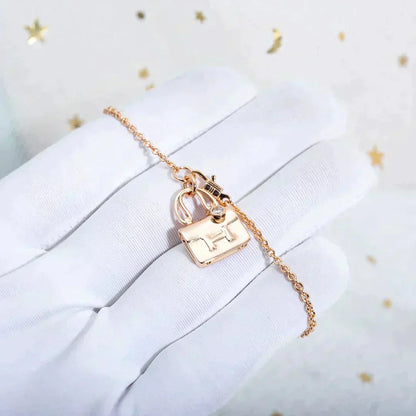 [Garvey]AMULETTE PEDANT ROSE GOLD NECKLACE