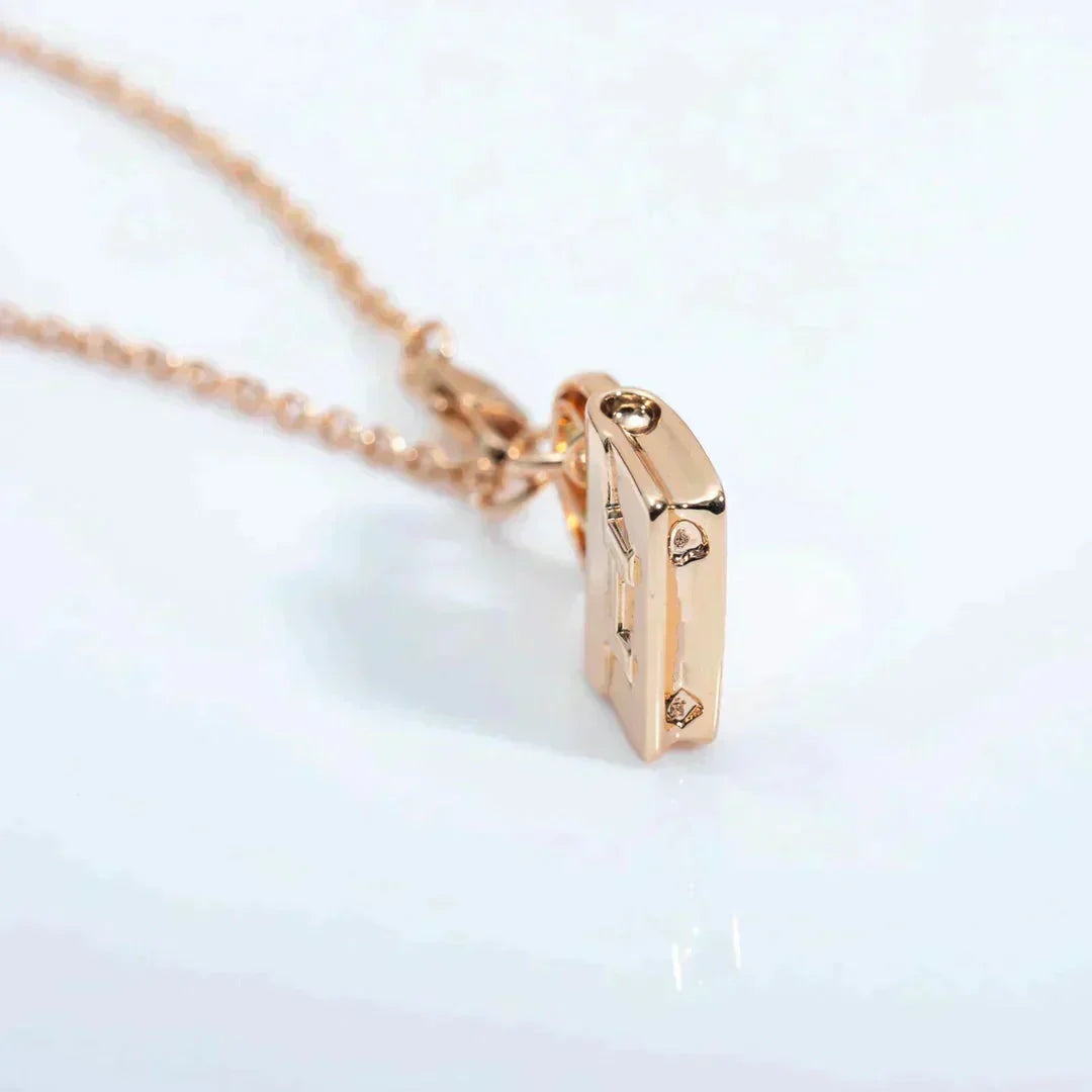 [Garvey ]AMULETTE PEDANT ROSE GOLD NECKLACE