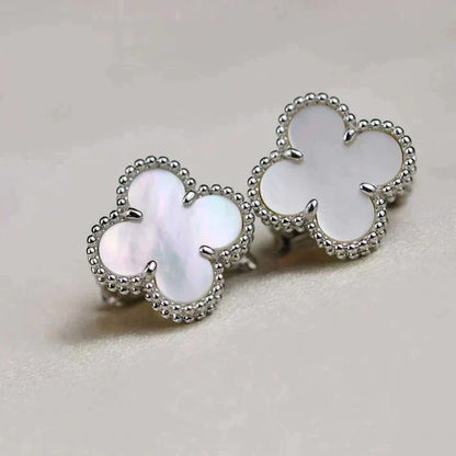 [Garvey ]CLOVER MEDIUM 1 MOTIFS  WHITE MOP EARRINGS SILVER