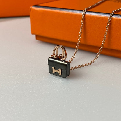 [Garvey ]CONSTANCE BLACK PEDANT PINK GOLD NECKLACE