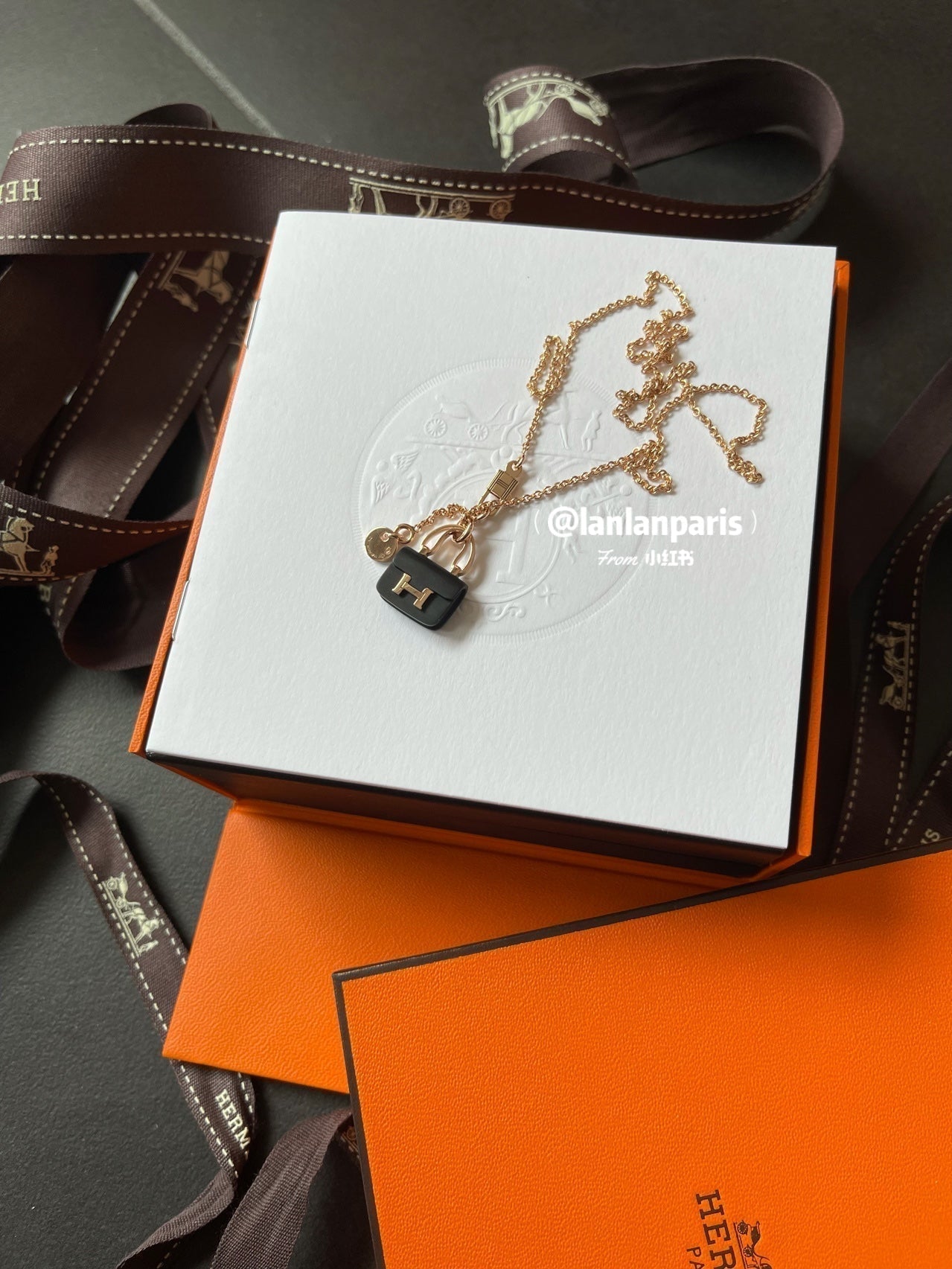 [Garvey]CONSTANCE BLACK PEDANT ROSE GOLD NECKLACE