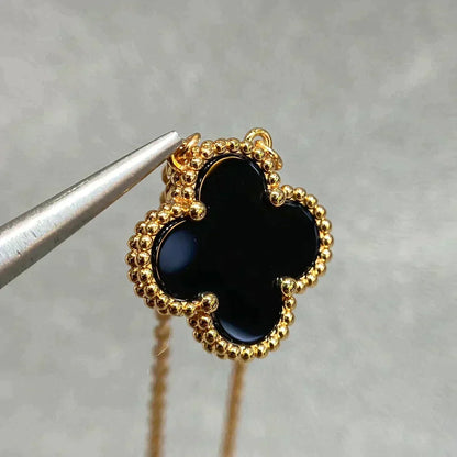 [Garvey ]CLOVER 15MM BLACK ONYX SINGLE FLOWER NECKLACE