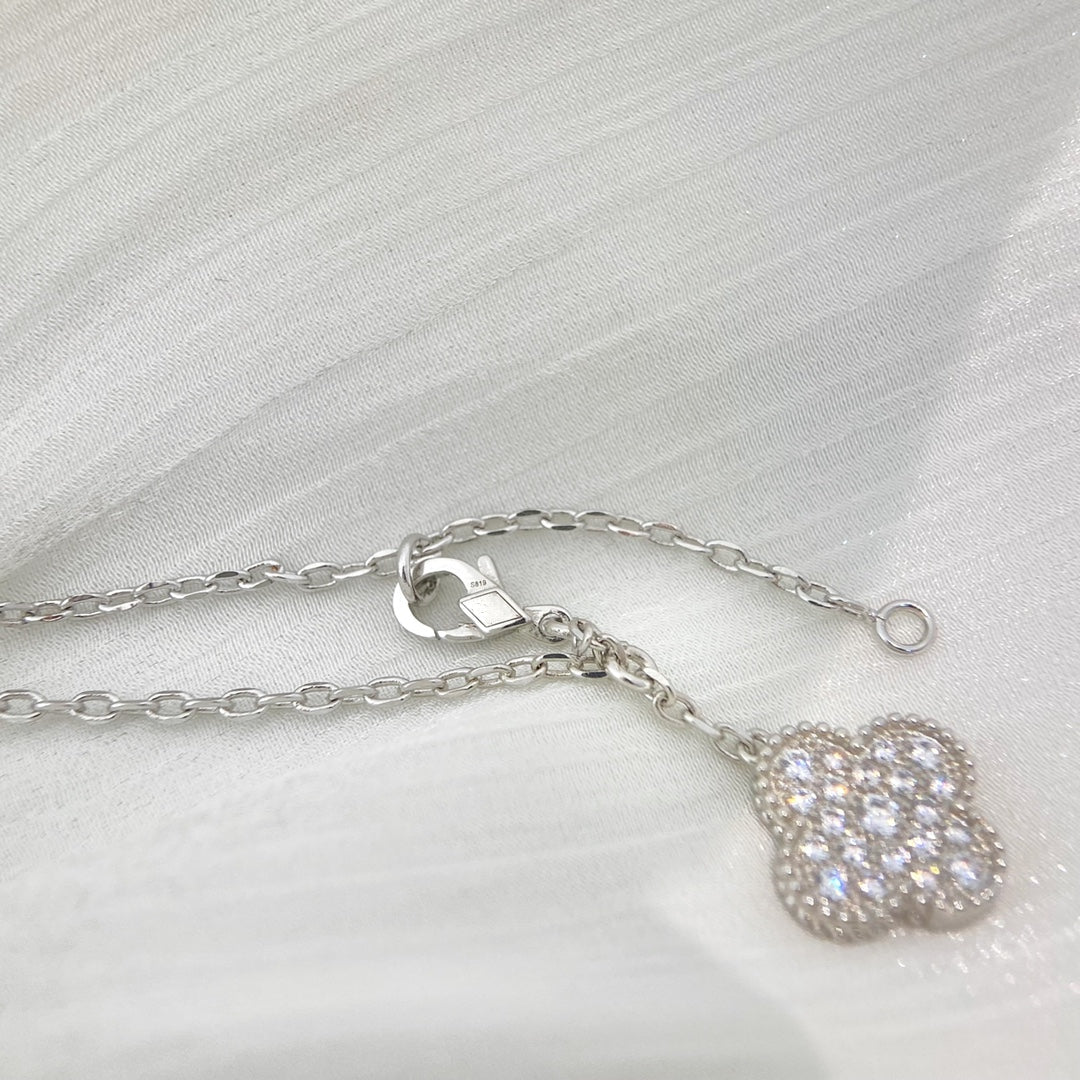 [Garvey ]CLOVER 5 MOTIFS SILVER DIAMONDS NECKLACE