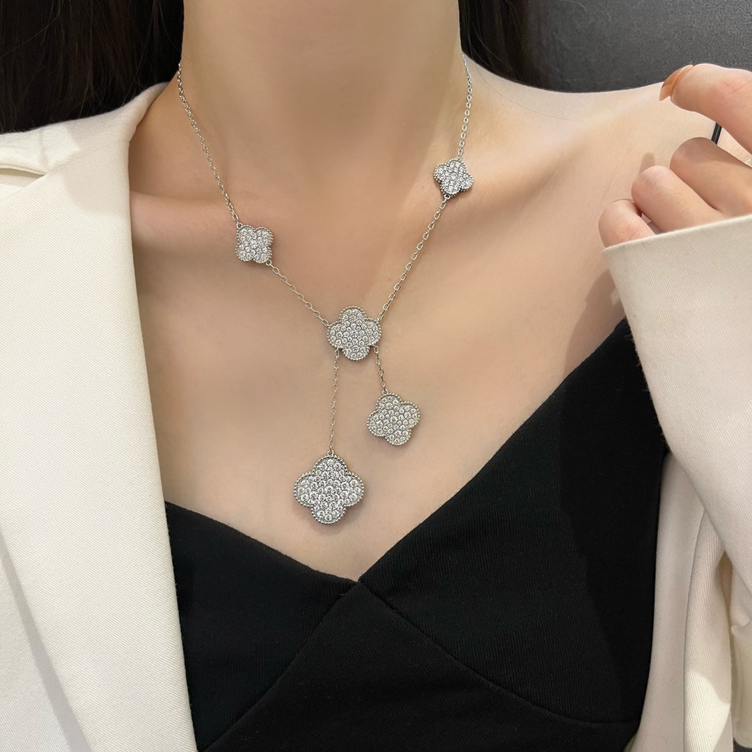 [Garvey ]CLOVER 5 MOTIFS SILVER DIAMONDS NECKLACE