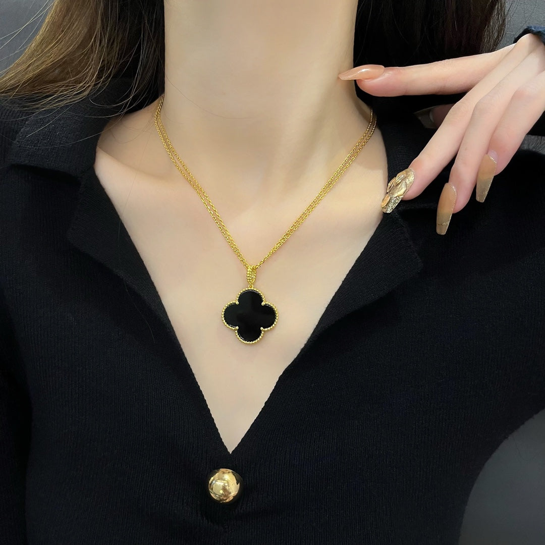 [Garvey ]CLOVER 25MM NECKLACE GOLD ONYX