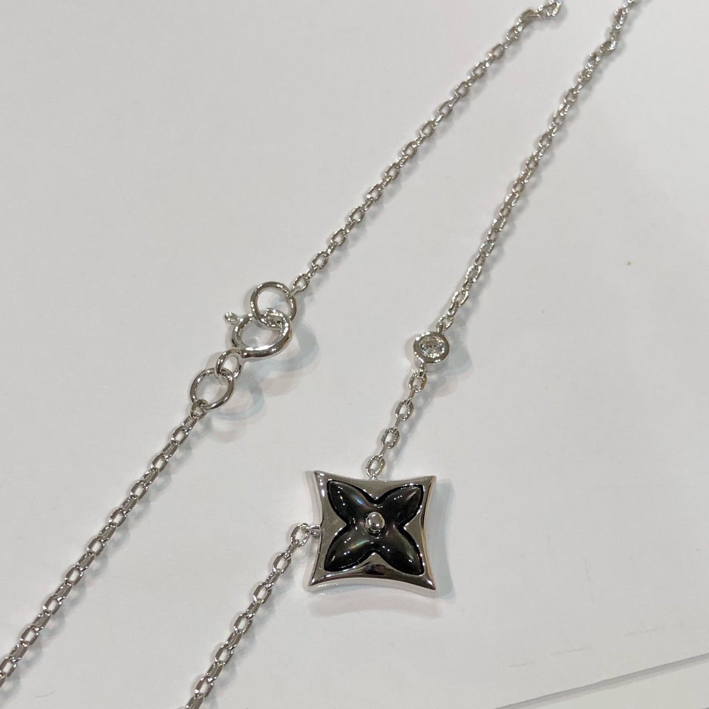 [Garvey]STAR BLACK MOP NECKLACE