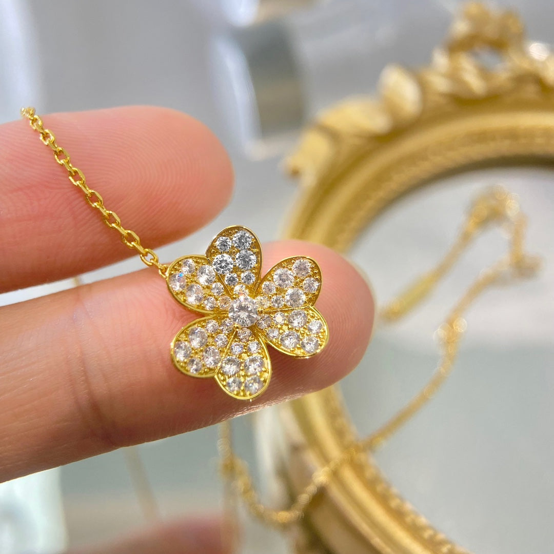 [Garvey ]FLOWER DIAMOND NECKLACE