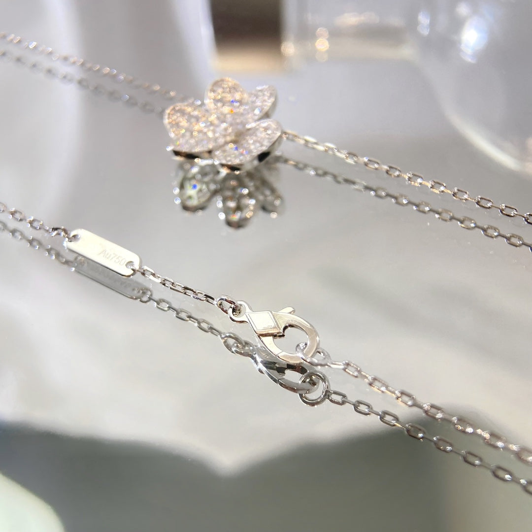 [Garvey ]FLOWER DIAMOND NECKLACE