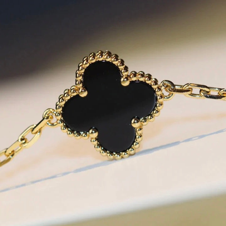 [Garvey ]CLOVER 20 MOTIFS ONYX NECKLACE