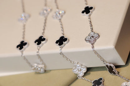 [Garvey ]CLOVER 20 MOTIFS ONYX DIAMOND SILVER