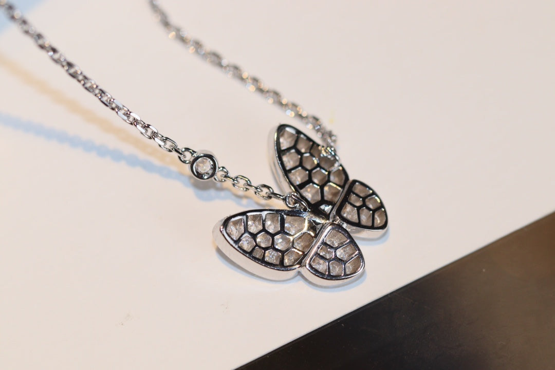[Garvey ]BUTTERFLY DIAMOND NECKLACE