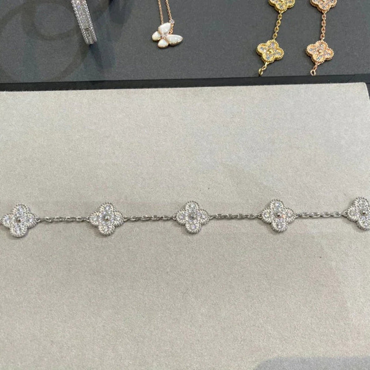[Garvey ] CLOVER 5 MOTIF FULL DIAMOND BRACELET COLLECTION