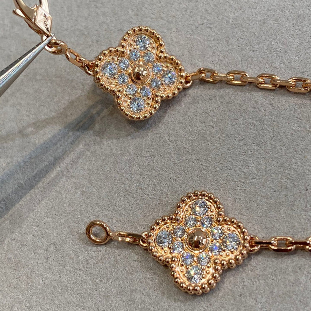 [Garvey ] CLOVER 5 MOTIF FULL DIAMOND BRACELET COLLECTION