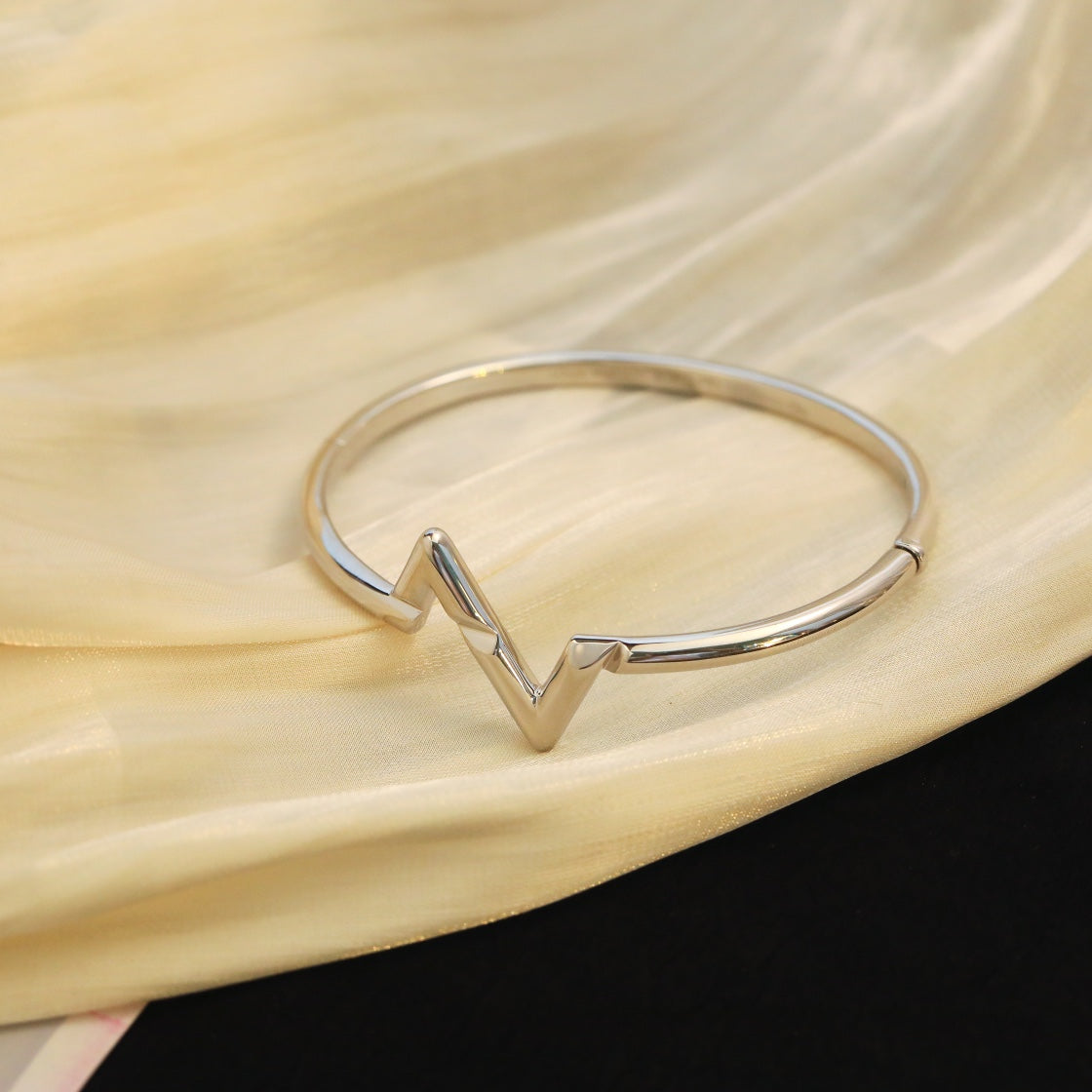 [Garvey ]VOLTE UPSITE DOWN BRACELET