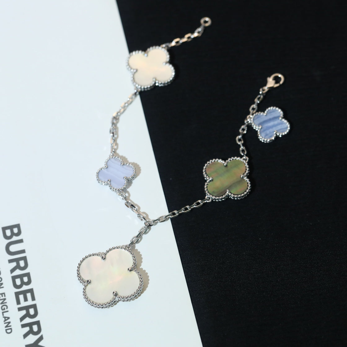 [Garvey ]CLOVER BRACELET 5 MOTIFS MOP CHALCEDONY SILVER