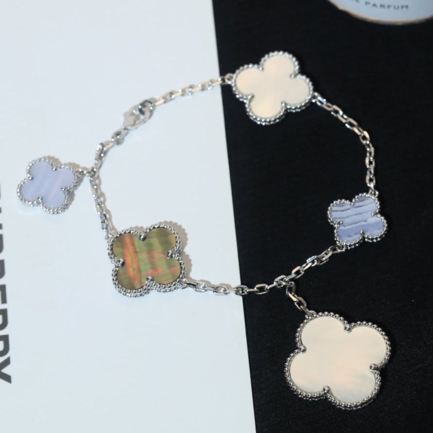 [Garvey ]CLOVER BRACELET 5 MOTIFS MOP CHALCEDONY SILVER