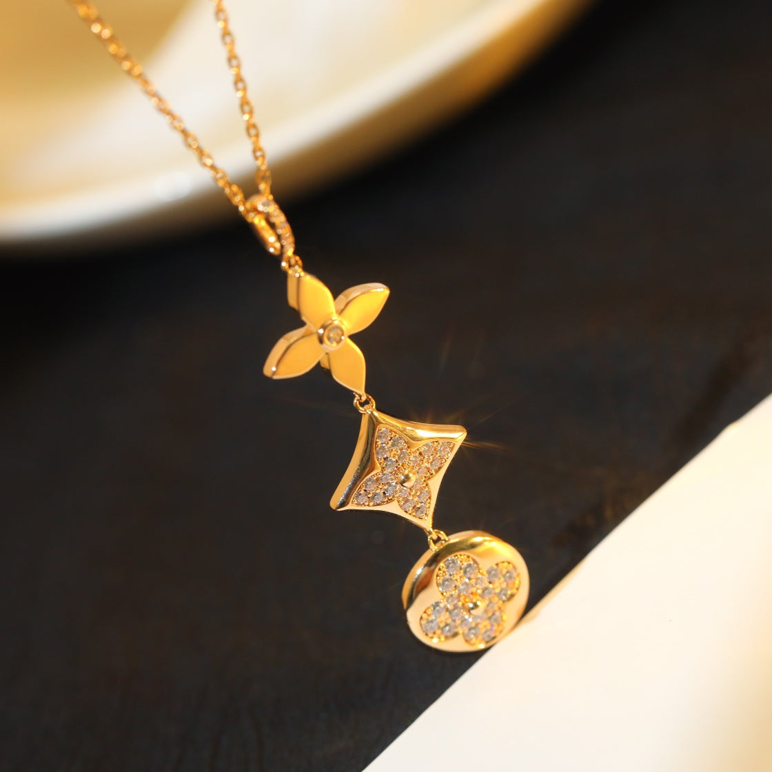 [Garvey]STAR AND SUN DIAMOND ROSE GOLD NECKLACE