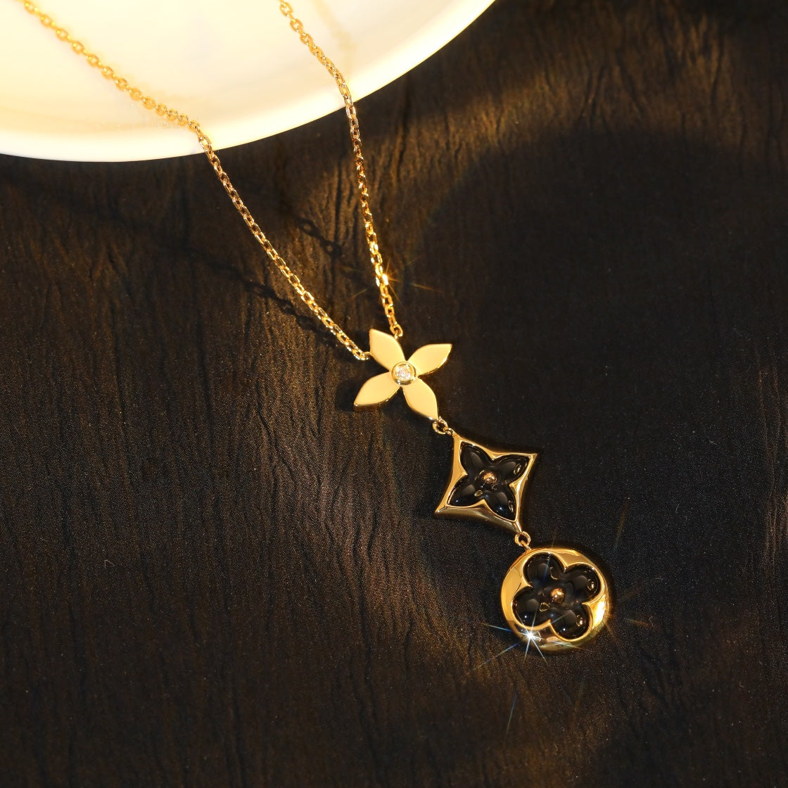 [Garvey ]STAR AND SUN ONYX PINK GOLD NECKLACE