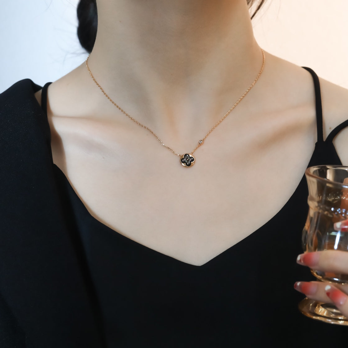 [Garvey ]SUN PEDANT PINK GOLD 1 DIAMOND NECKLACE