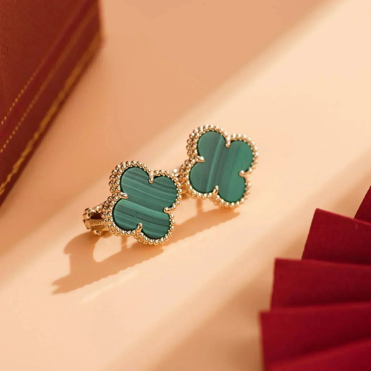 [Garvey ]CLOVER MEDIUM 1 MOTIFS MALACHITE  EARRINGS