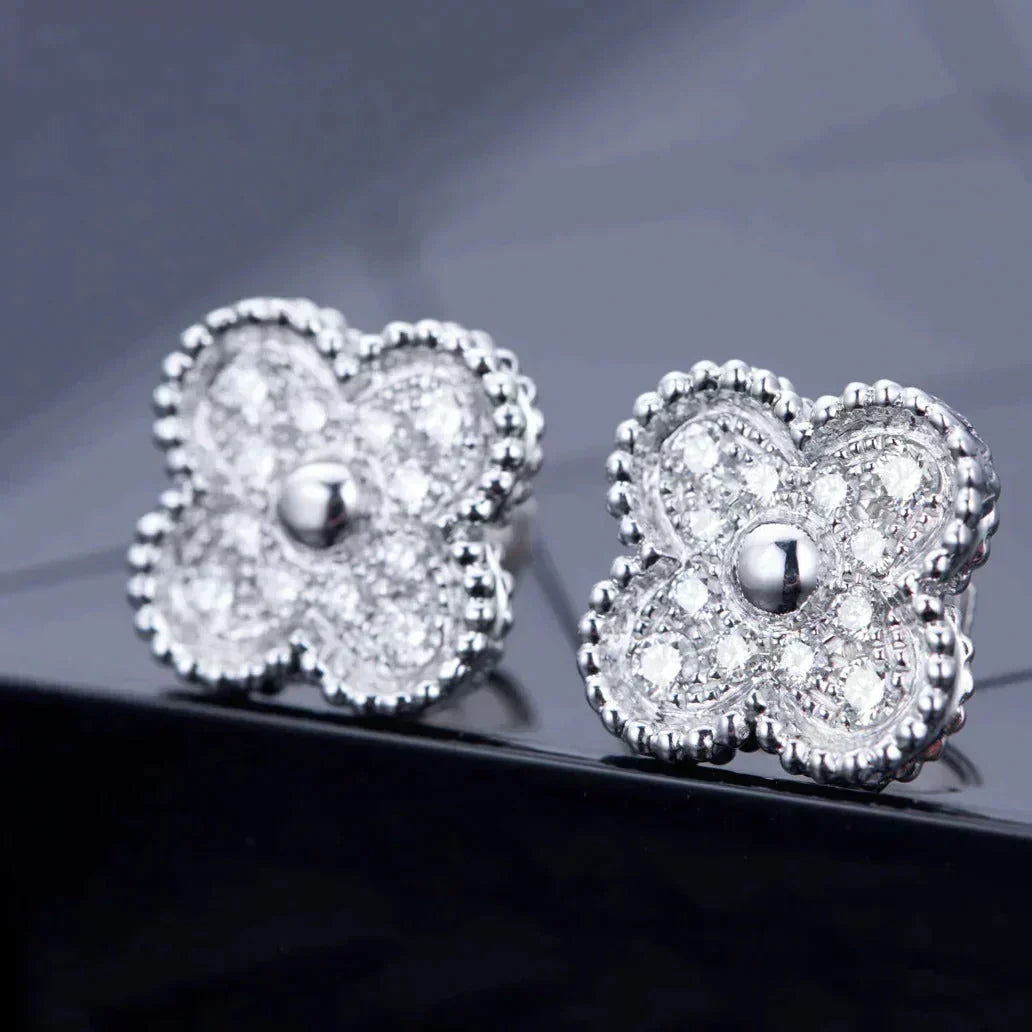 [Garvey ]CLOVER 1 MOTIFS DIAMOND STUD EARRINGS SILVER