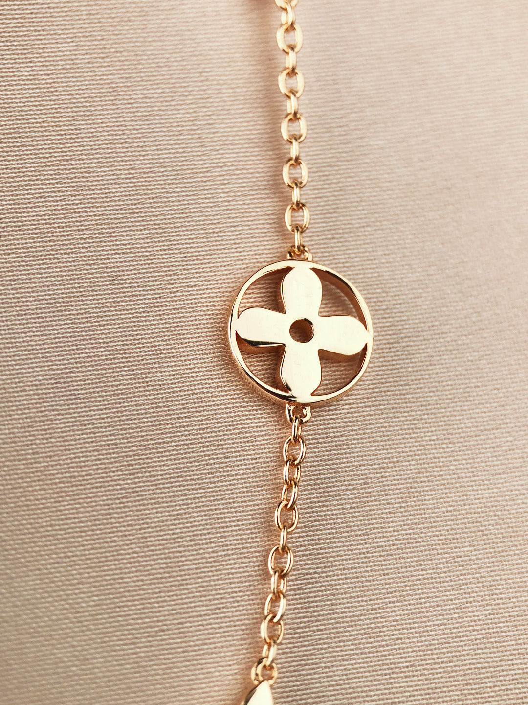 [Garvey ]STAR AND SUN 7 MOTIFS GOLD BRACELET