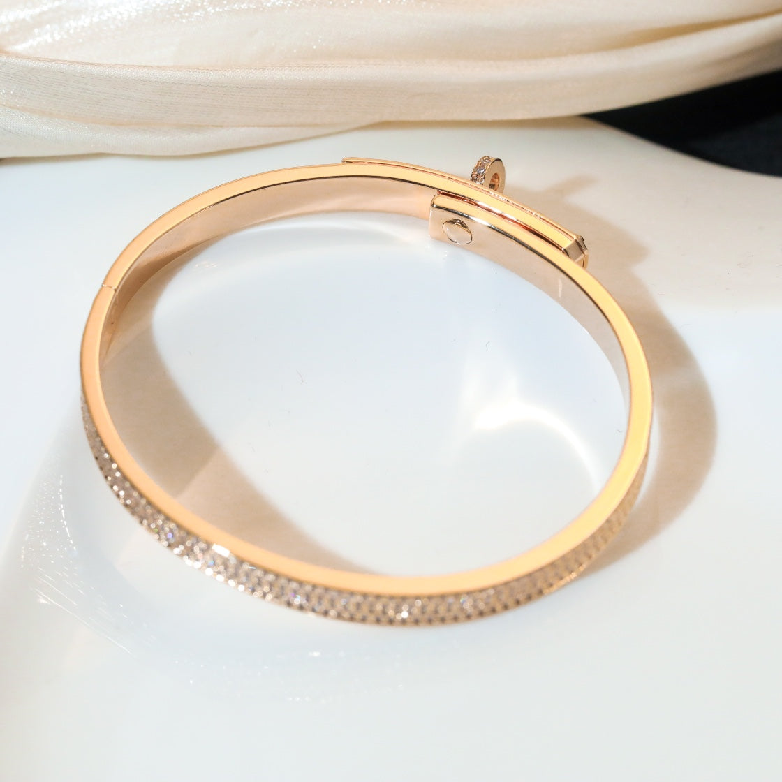 [Garvey]KELLY BRACELET DIAMOND PAVED