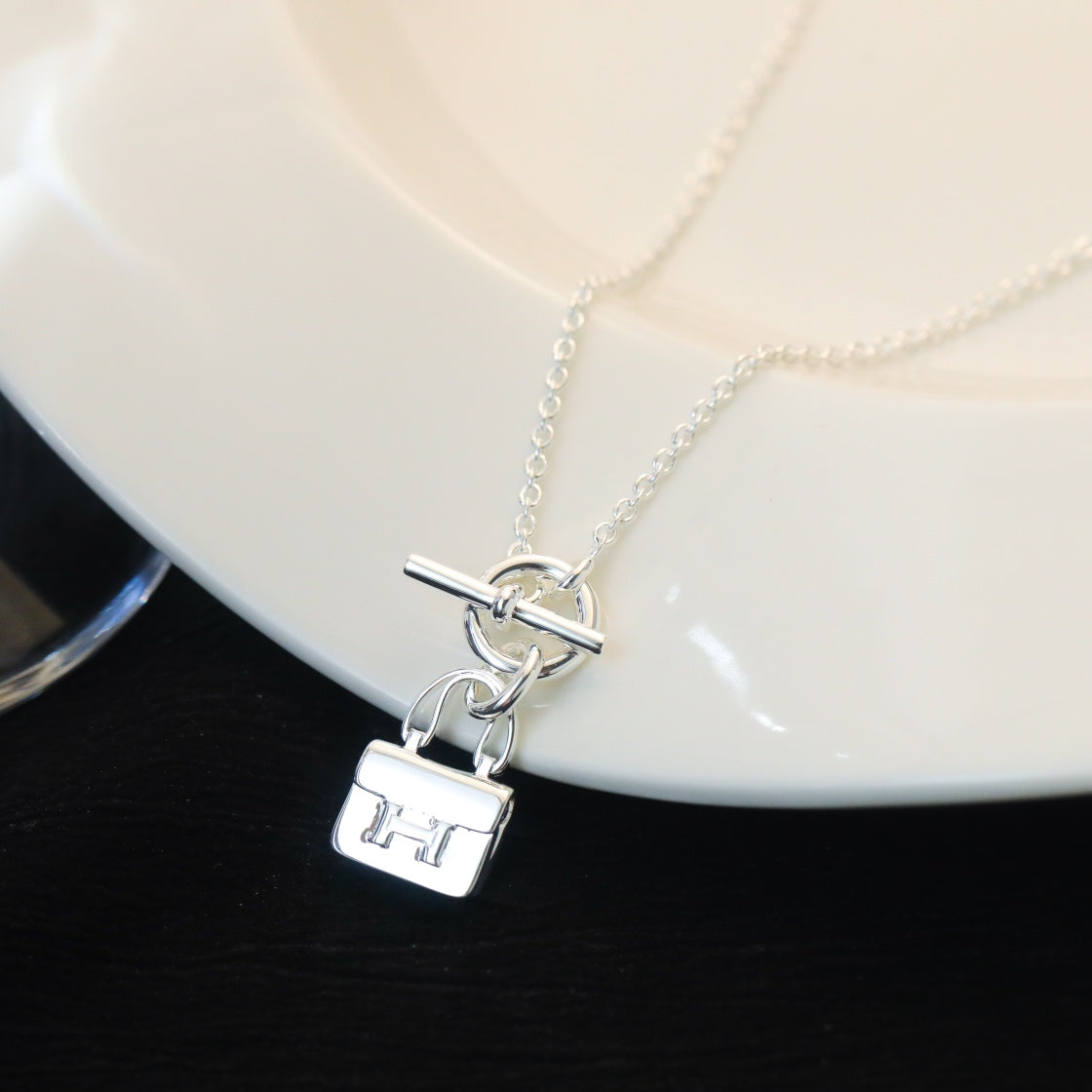 [Garvey ]POP H PEDANT SILVER NECKLACE